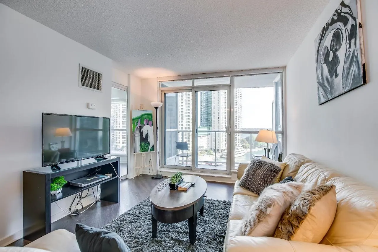 Queens Quay Lake View Apartment By Sts Toronto