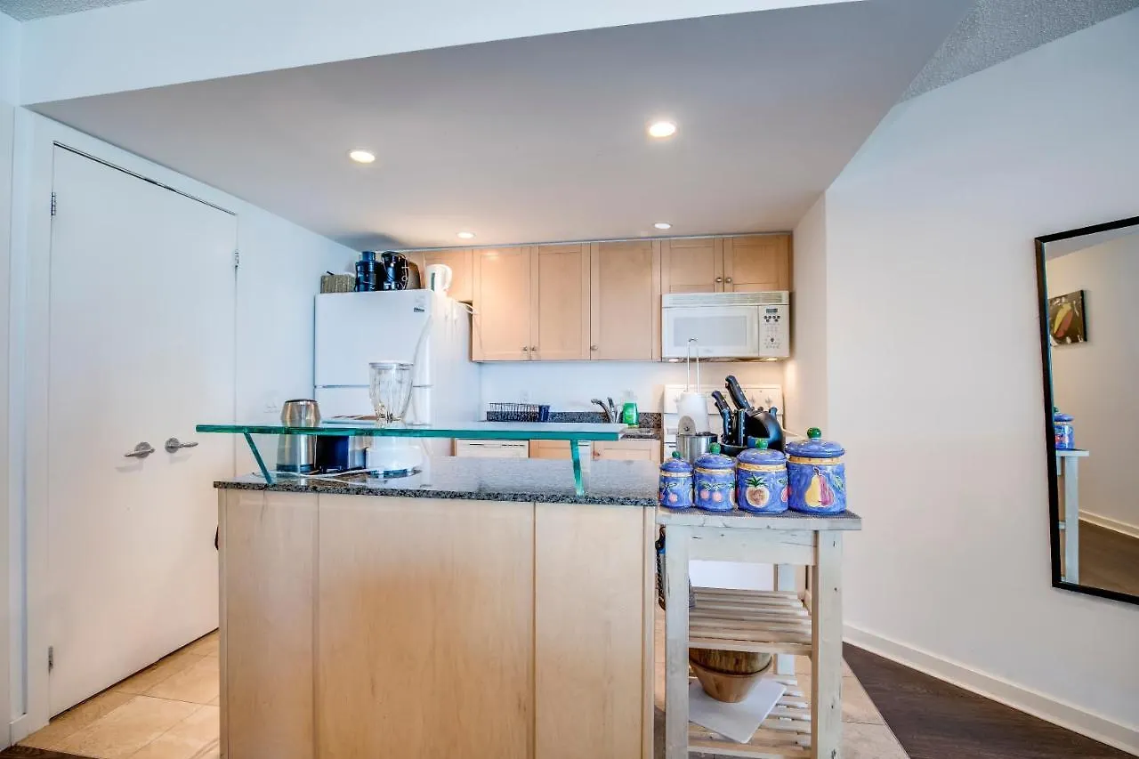 Queens Quay Lake View Apartment By Sts Toronto Canada